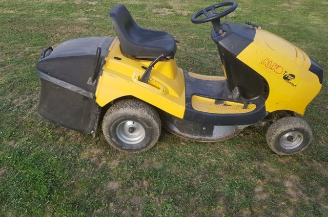 Traktor kosilica