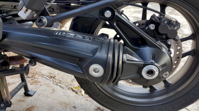 Triumph Tiger XRT 1200 cm3 pod garancijom, 2019.