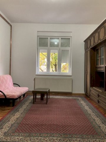 VLASNIK prodaje uređen 4s stan, kod Mimare, 109 