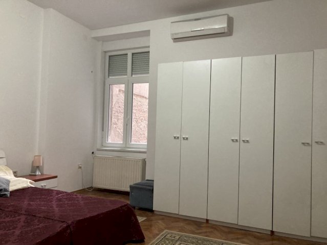 VLASNIK prodaje uređen 4s stan, kod Mimare, 109 
