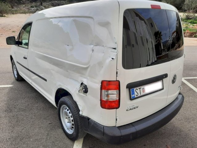 VOLKSWAGEN CADDY MAXI 2.0, 2015 GOD, OSTECEN, 599