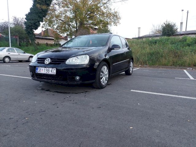 VW Golf 5 2,0 TDI ŠIBER 224000 KILOMETARA