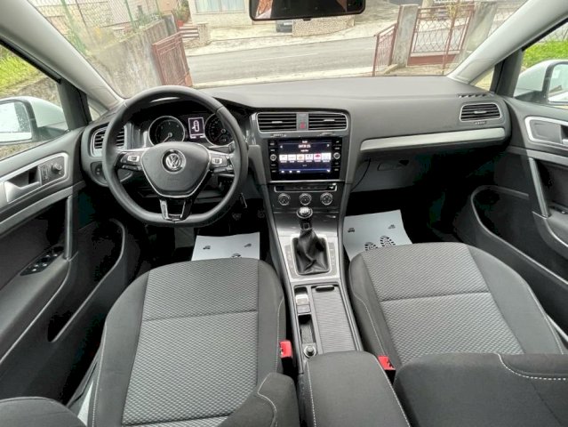 VW Golf 7 1.6 TDI 2020 GODINA, SERVISNA