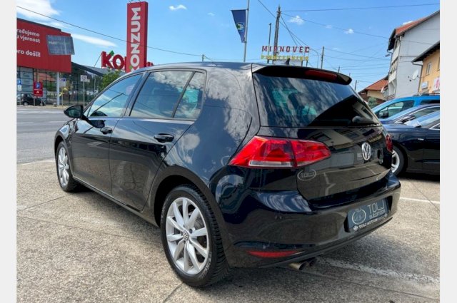VW Golf 7 2,0 TDI BMT LOUNGE *TOP STANJE*
