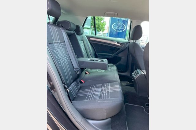 VW Golf 7 2,0 TDI BMT LOUNGE *TOP STANJE*