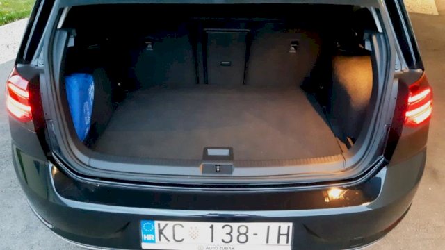 VW Golf 7.5 - 1.6 TDI - KUPLJEN NOV U HR
