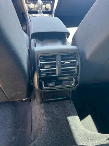 VW Passat 2,0 TDI BMT DSG Rline VELIKI SERVIS