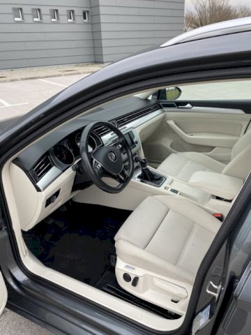 VW Passat Variant 1,6 TDI 2016g