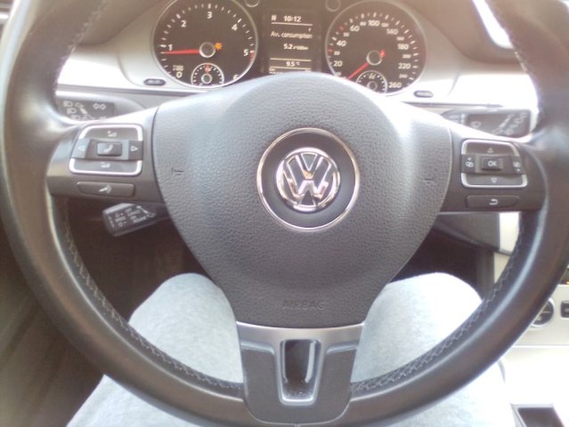 VW Passat Variant 1,6 TDI .206 tis.tempomat