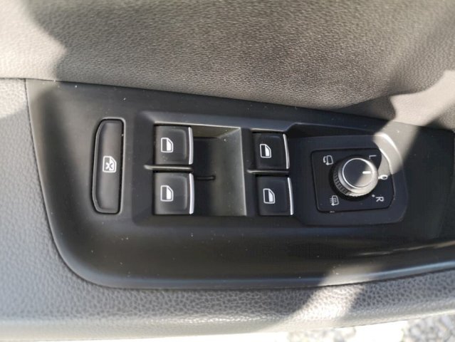 VW Passat Variant 2,0 TDI BMT - R line- Virtualni
