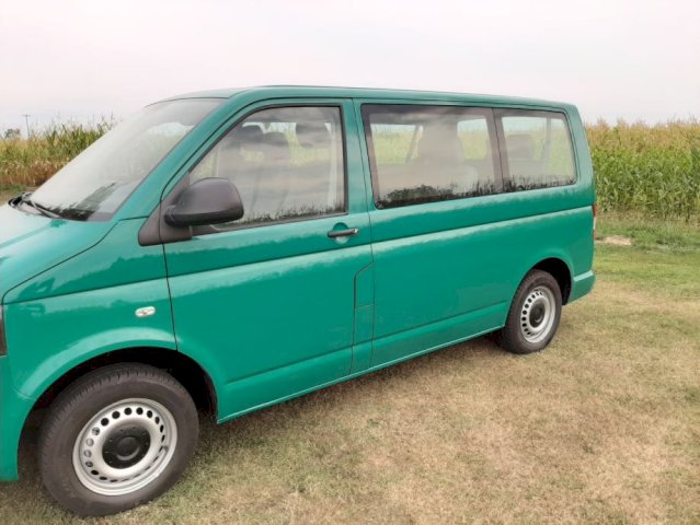 VW T5 2.0 TDI PUTNIČKI KUPLJEN NOV U HR