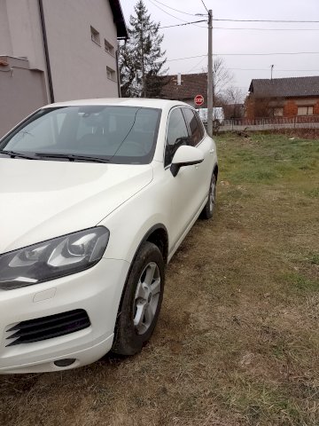 VW TUAREG 3,0 V6 TDI, 2011 godište