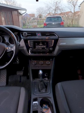 VW Touran 1,6 TDI DSG