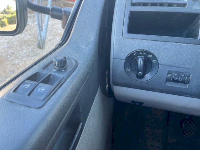 VW Transporter T5, 2012 god.