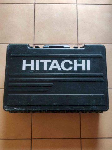 Velika udarna bušilica - štemerica Hitachi DH 4