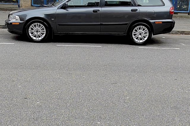 Volvo V40 2.0 turbo 147kw benzin-LPG
