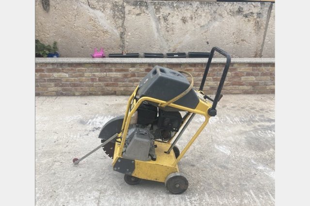 Wacker BFS 1345 rezacica za asfalt
