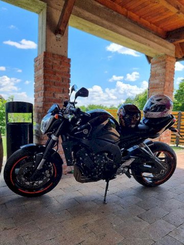 Yamaha FZ1 FAZER 998 cm3, 2006 god.