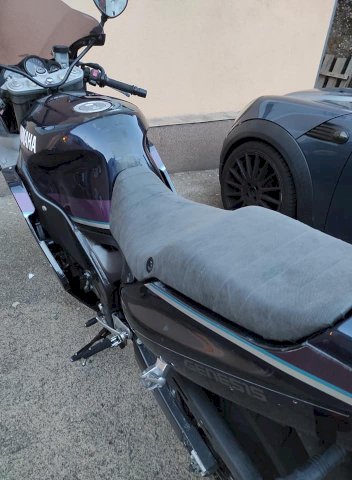 Yamaha FZR1000 exup1992