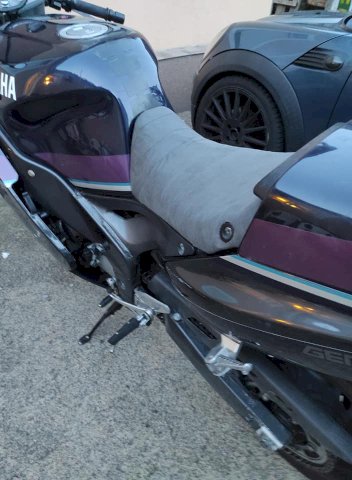 Yamaha FZR1000 exup1992