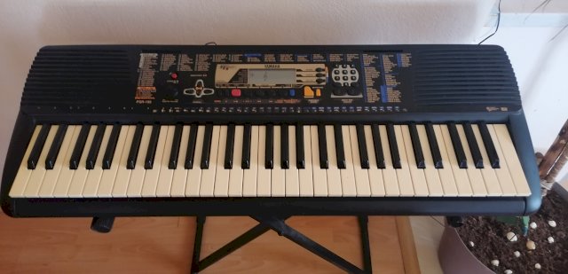 Yamaha PSR 195