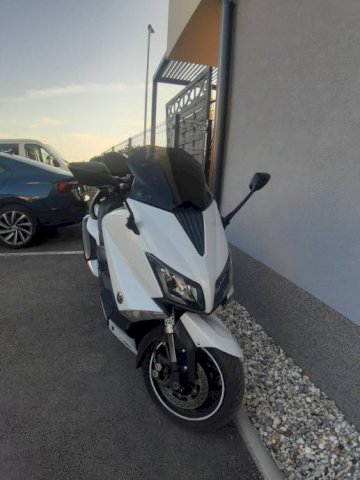 Yamaha Tmax 530, 2015 god.