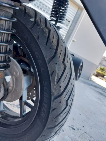 Yamaha X MAX 250 cm3, 2014 god.