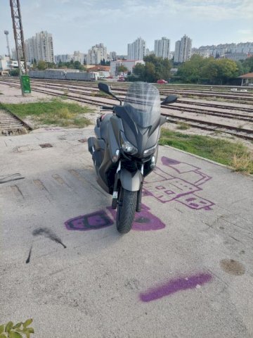 Yamaha X-max 2016 125 cm3