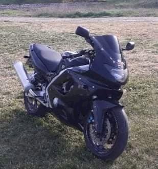 Yamaha YZF 599 cm3, 1997 god.