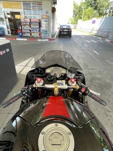 Yamaha YZF-R6 599 cm3, 2006 god.