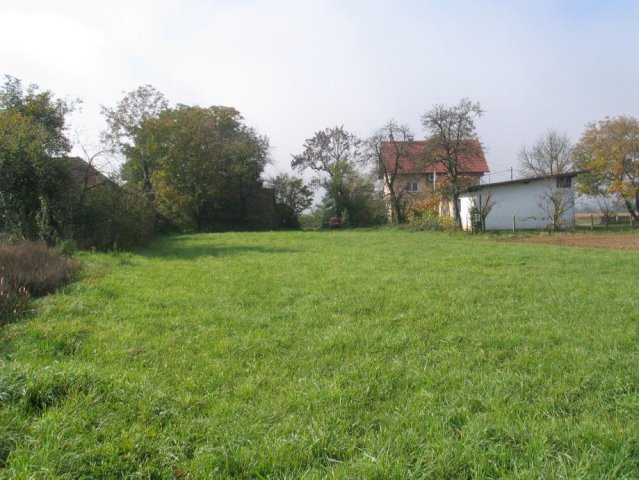 Zemljište sa građ.dozv.