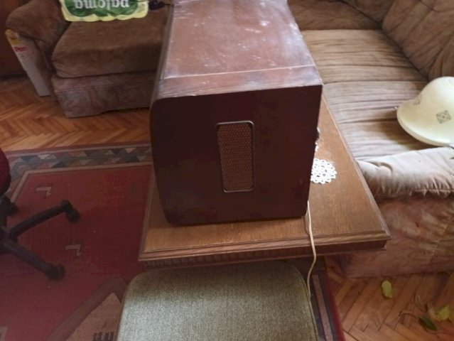 STARI GRAMOFON-RADIO