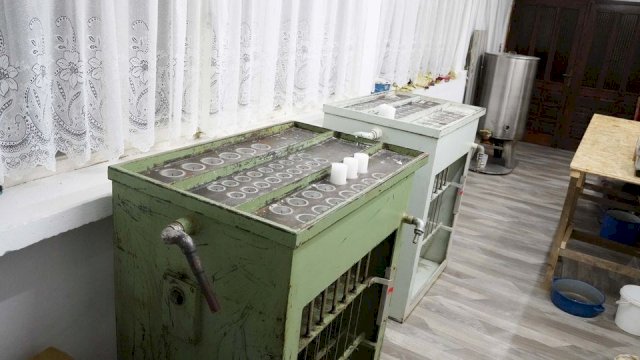 STROJ ZA SVIJEĆE - PAKIRKA