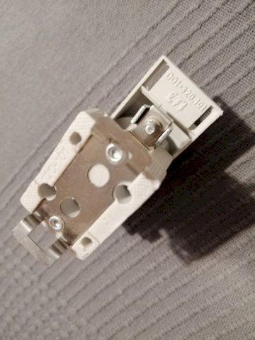 ETI - postolja i kape osigurača 16A