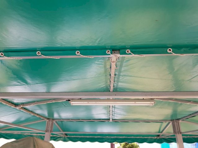 Nadstrešnica za aparate za zabavu