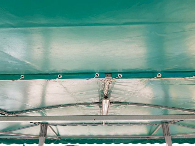 Nadstrešnica za aparate za zabavu