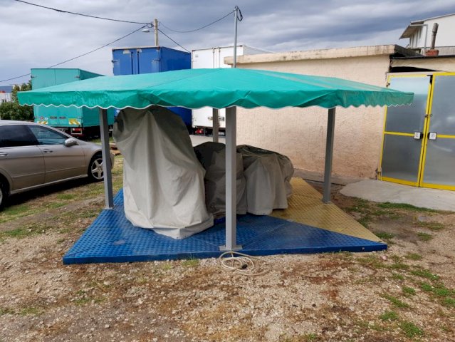 Nadstrešnica za aparate za zabavu