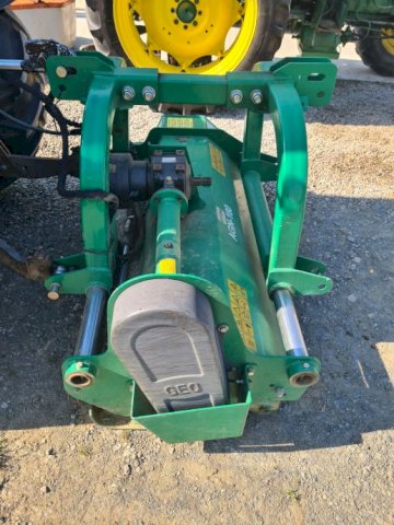 Malčer traktorski revrzibilni