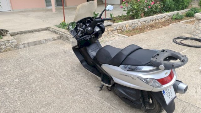 Yamaha Majesty 400 cm3, 2009 god.