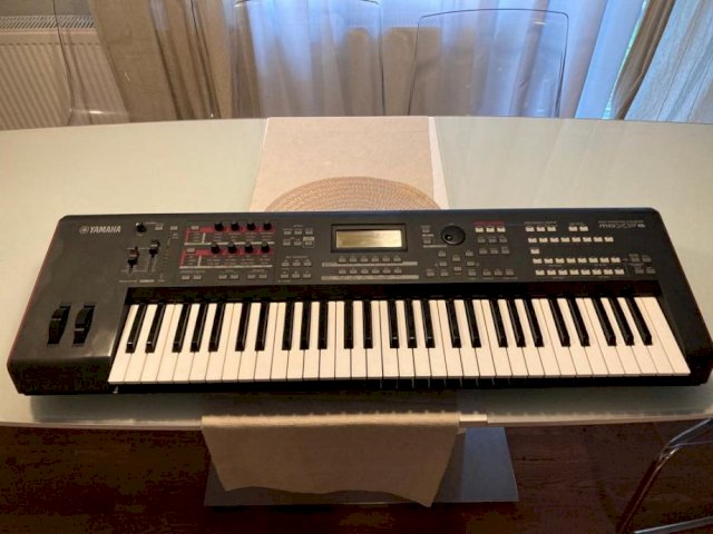 Yamaha Moxf 6