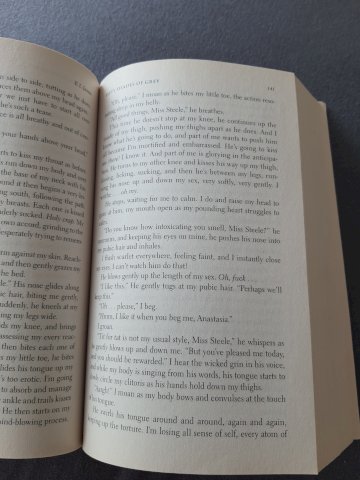 EL James; Fifty shades of Grey