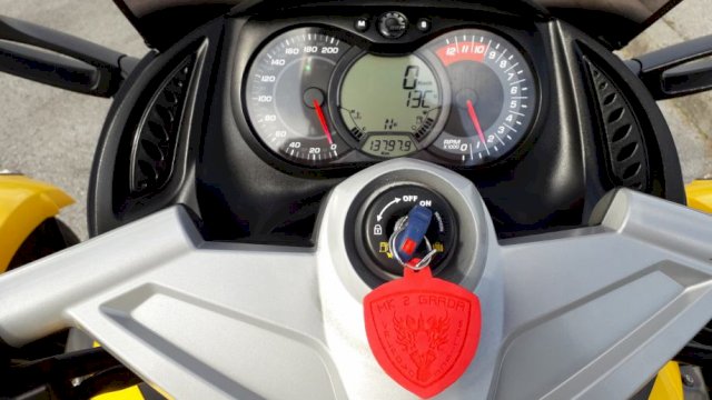 BRP Can-Am 990 cm3, 2011 god.