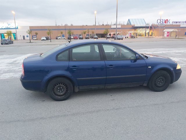 VW Passat 1.8t plin xenon
