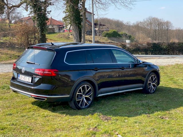 VW Passat Variant 4motion 2,0 TDI,DSG,ALLTRACK