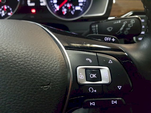 VW Passat Variant 4motion 2,0 TDI BMT DSG HIGHLIN