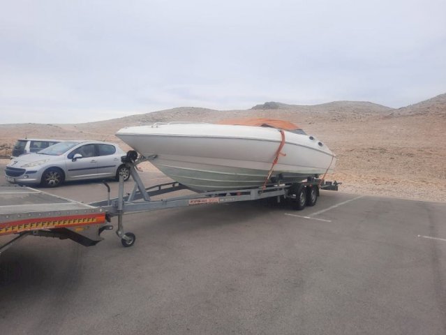 bayliner 2452.7,49 m,uređen,formula, motor mercu