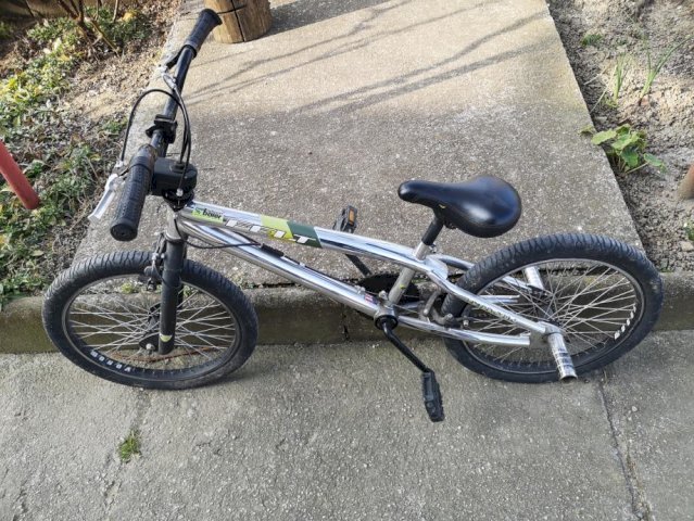 bicikl za akrobacije