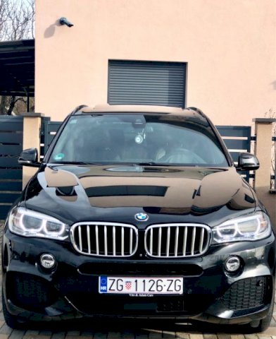 BMW•X5•M40d•313KS• 7•SJEDALA*MOKKA*HEAD-UP*ACC*PAN