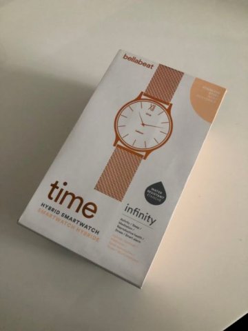 Bellabeat hybrid wellness watch