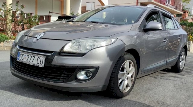 Renault Megane 1,5 dCi EDC, Odličan